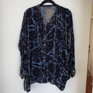 Johnny Was Silk/Rayon Button Down